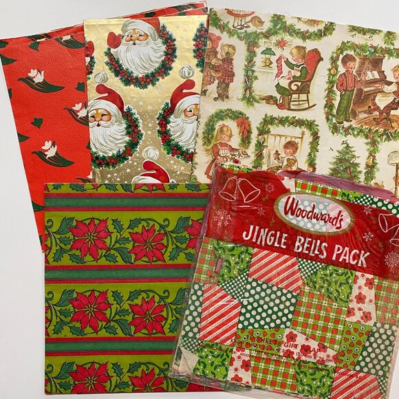Vintage Christmas Gift Wrap Paper Paper Ephemera 70s 80s - Picture 1 of 4